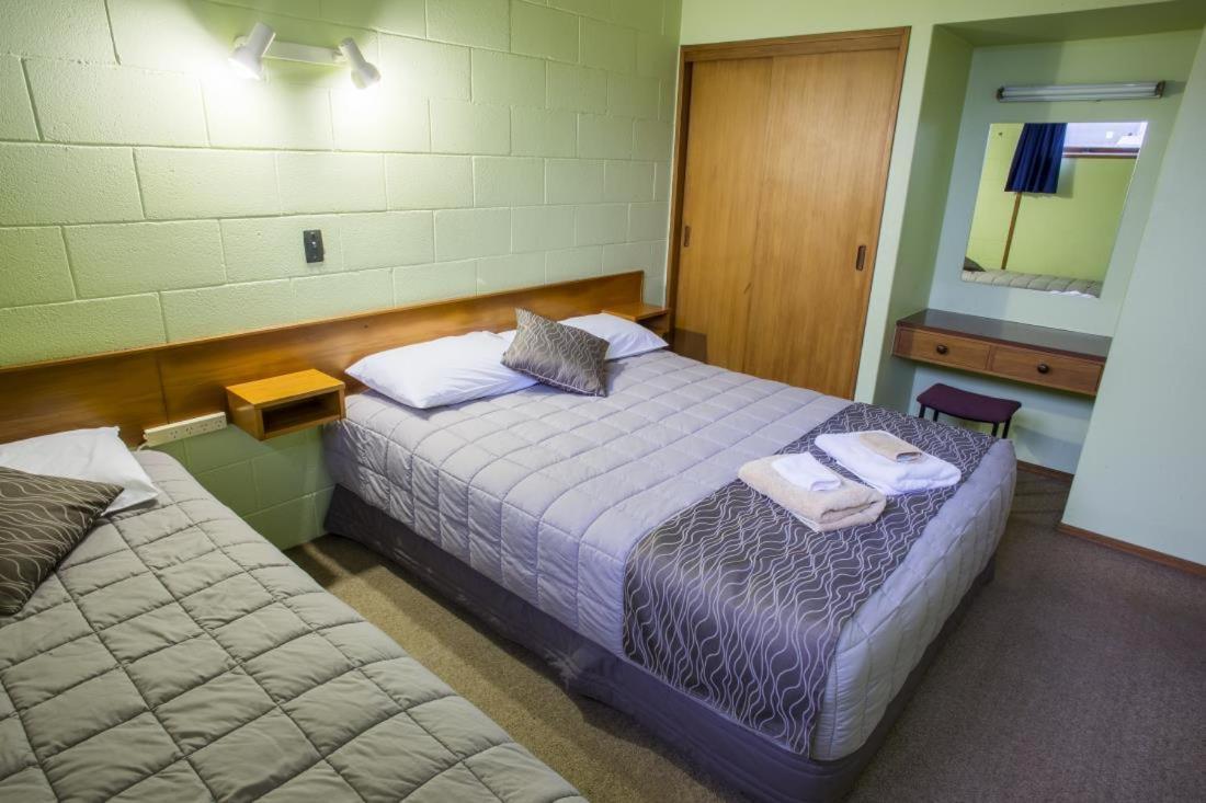 Elmore Lodge Motel Хейстингс Екстериор снимка
